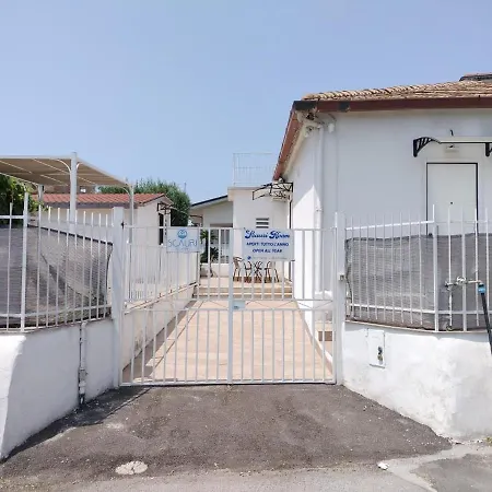 Alojamento de Acomodação e Pequeno-almoço Scauri