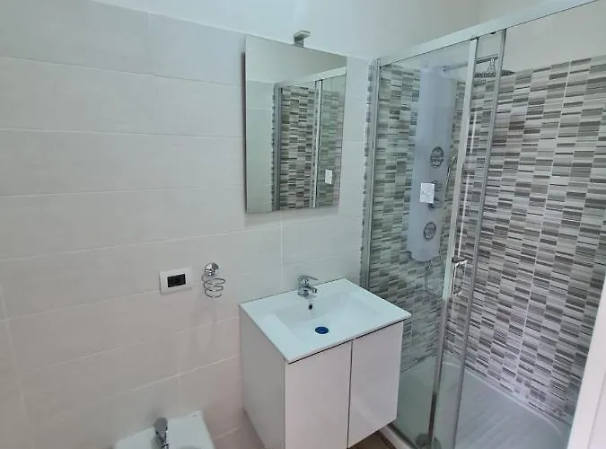 Scauri 3* 明图尔诺